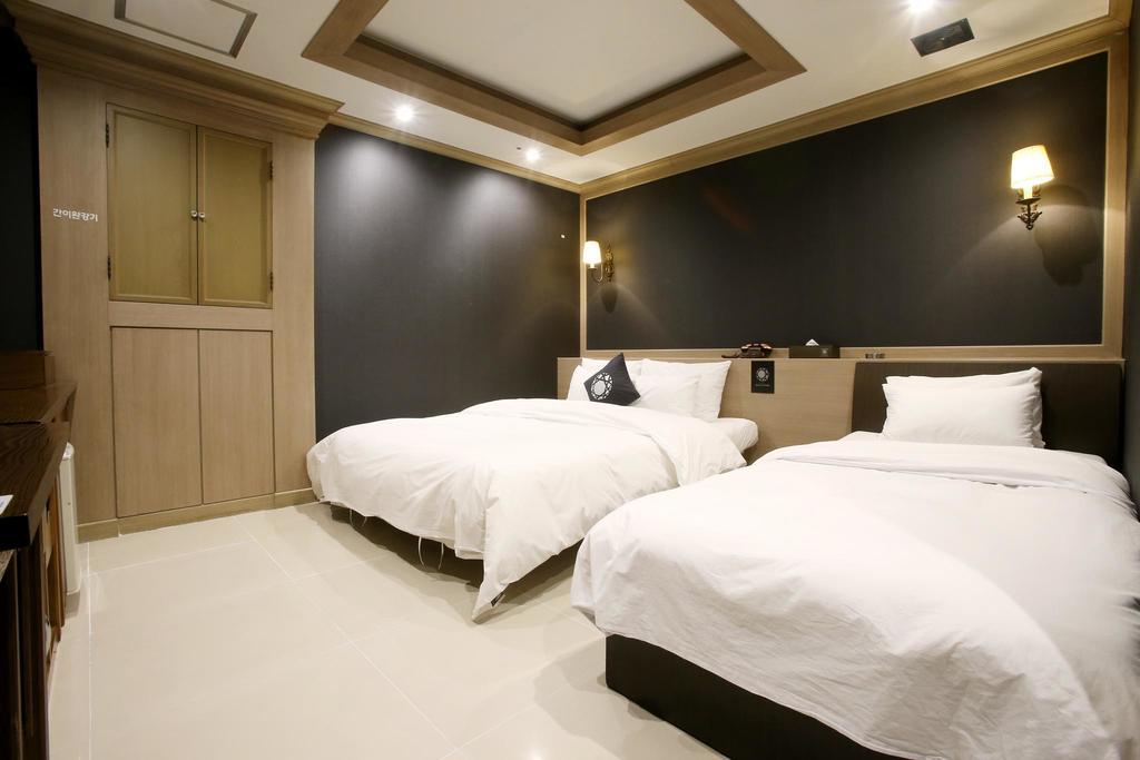 Hotel Cullinan Yongin Bagian luar foto